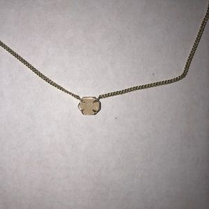 Kendra Scott necklace